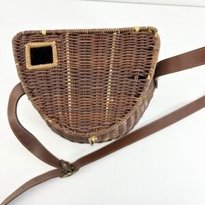 Vintage Wicker Creel Basket Leather Strap Rustic Fly‎ Fishing Cabin Decor